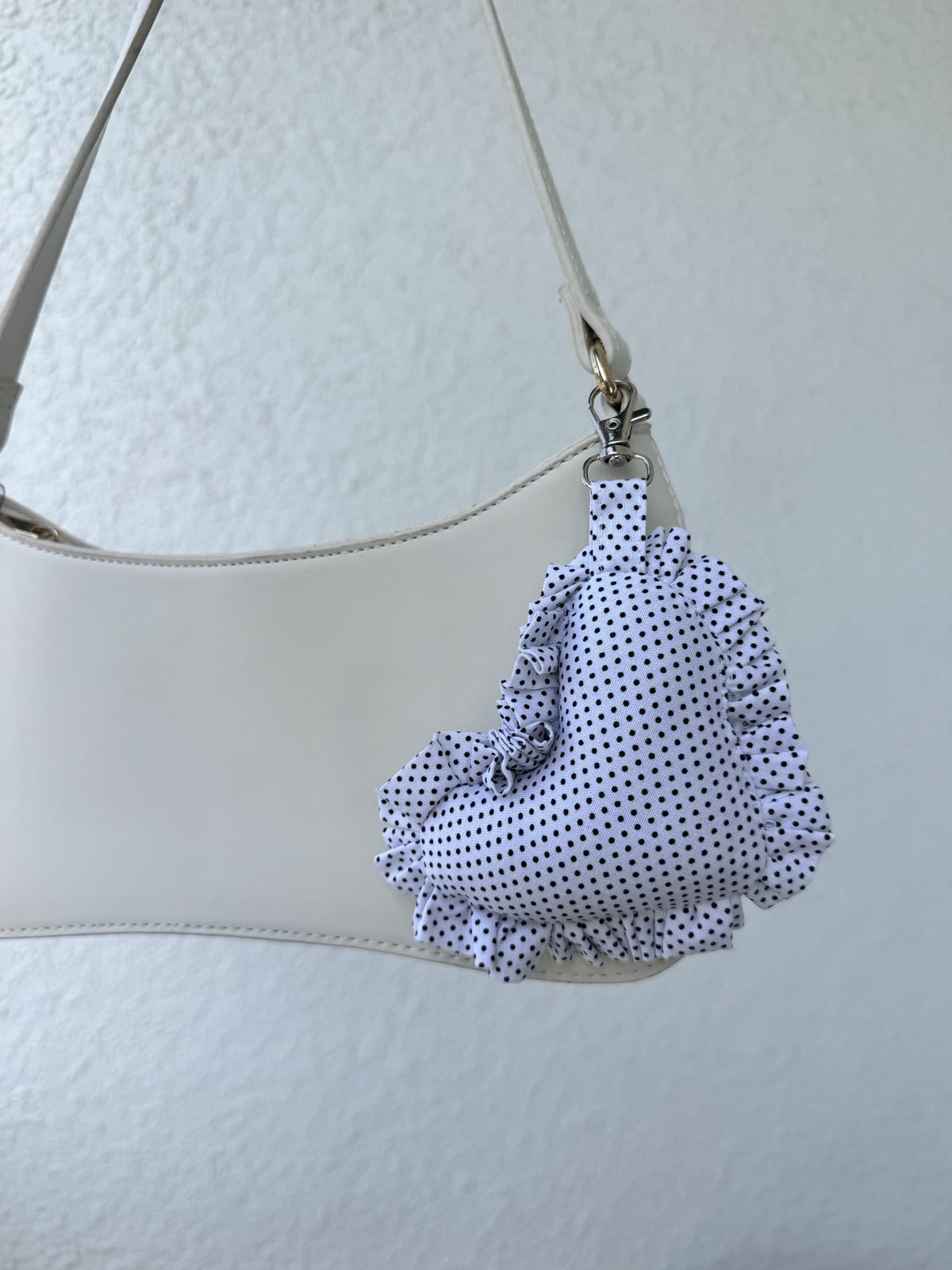 Midnight Dot Ruffle Heart