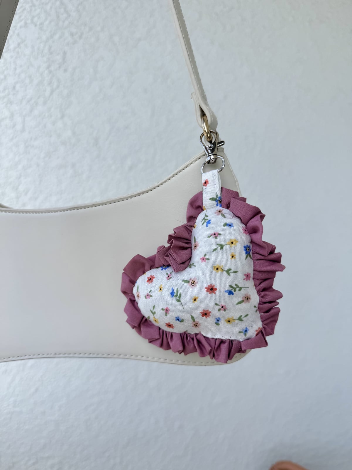 Wildflower Ruffle Heart